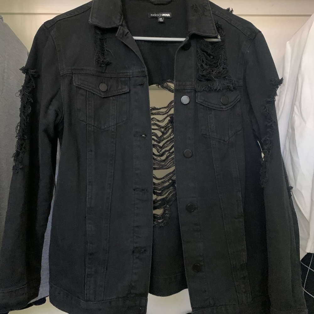 Fashionnova Stereo love denim jacket black
